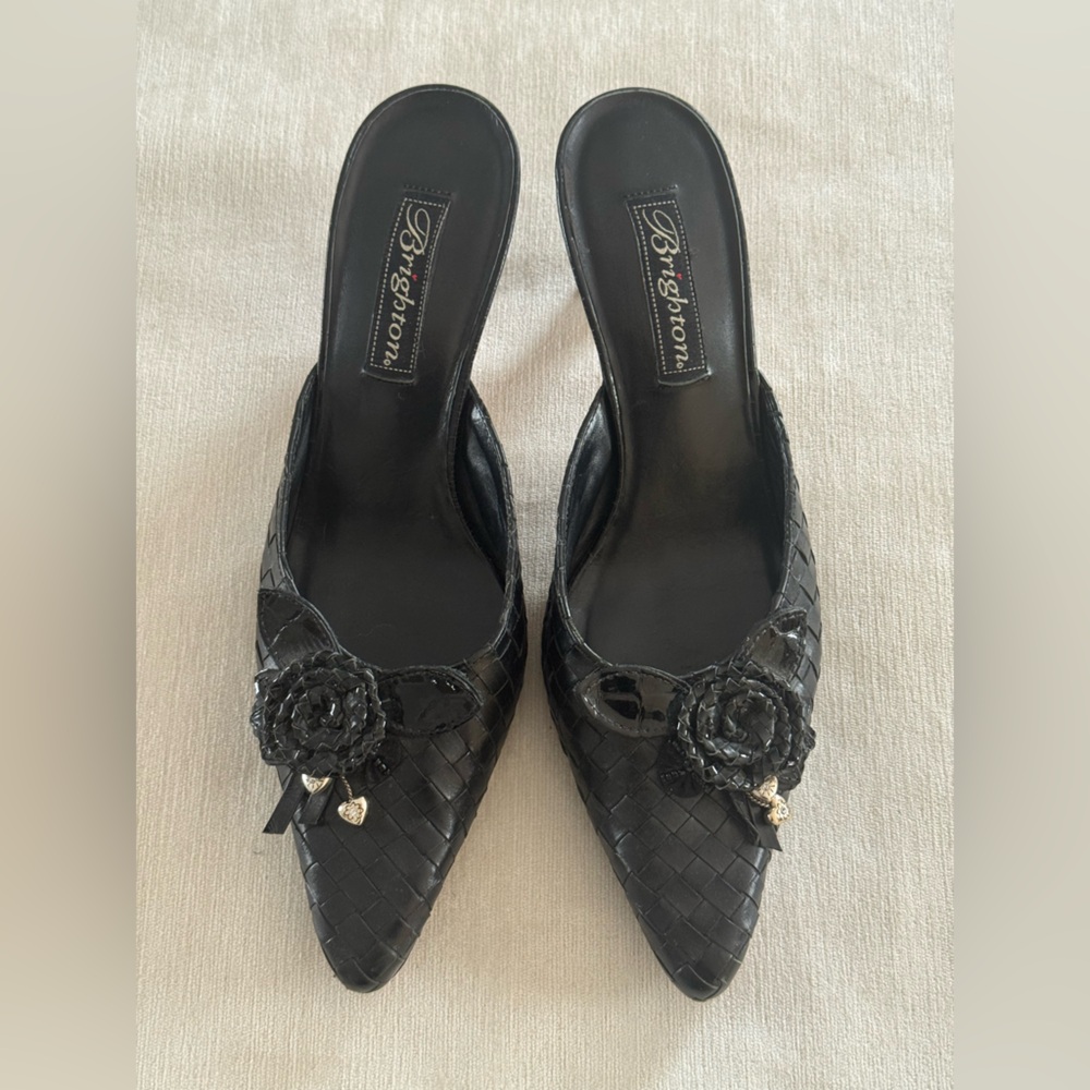 Brighton Paige Woven Kitten Heeled Mules. Size 7M. Wonderful pre loved condition